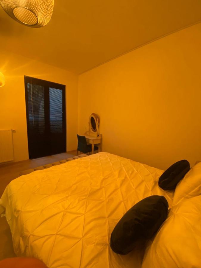 B&B Art And Sleep Antuérpia Exterior foto